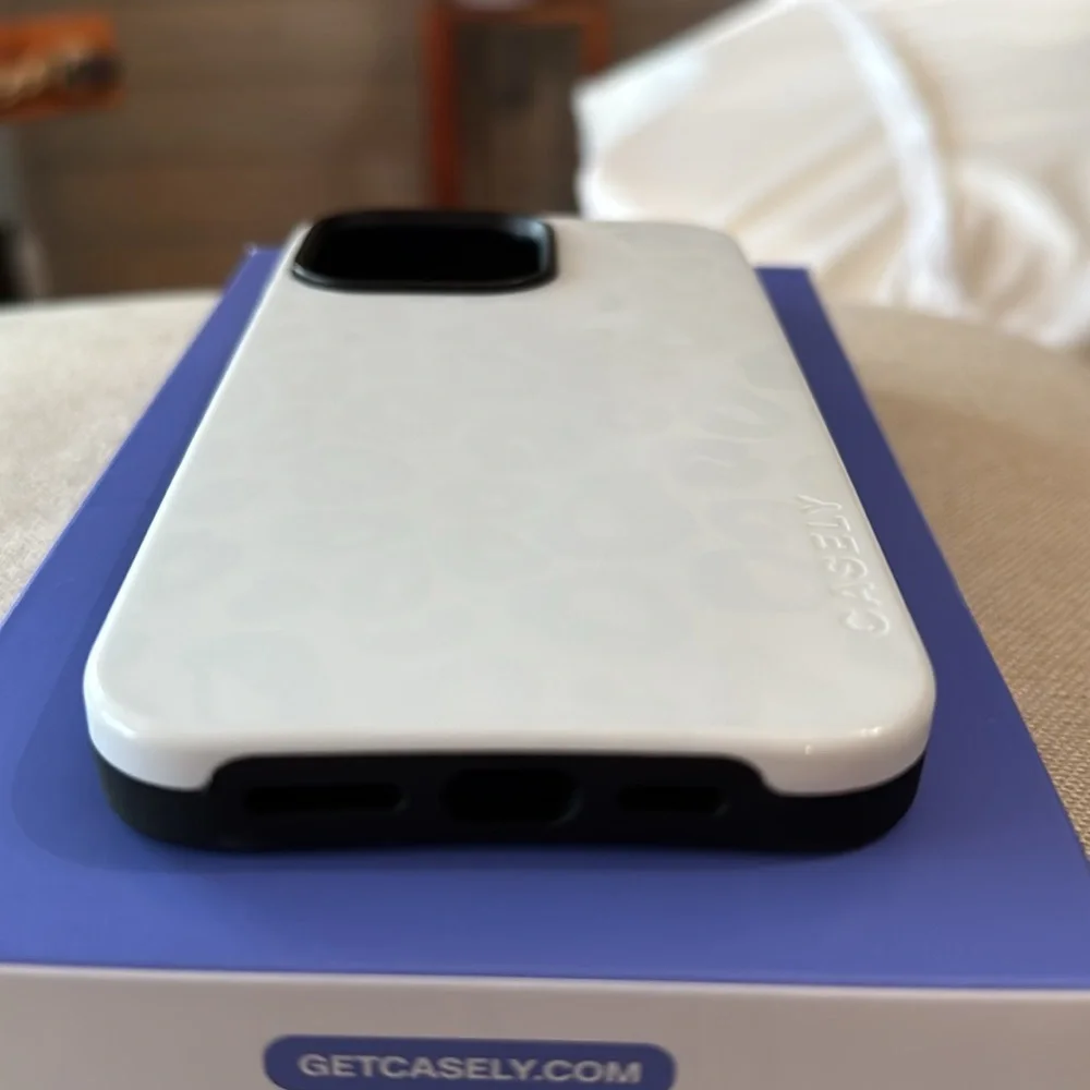 CASELY Bold+MagSafe IPhone 14 Pro Max Case NWT - Picture 9 of 11